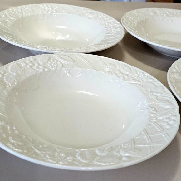 4 Mikasa English Countryside Soup Bowls 9" white embossed dishwasher microwave - Picture 4 of 9